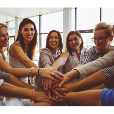 Rejoindre un coaching de groupe vous permet de vous connecter avec d'autres femmes entrepreneures partageant les mêmes défis. Ensemble, vous créez une communauté de soutien, échangez des idées et renforcez votre résilience face aux obstacles.